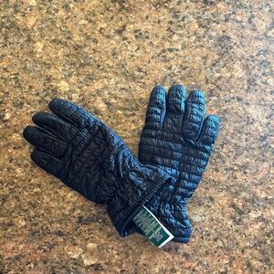 Brand new LL Bean women’s gloves